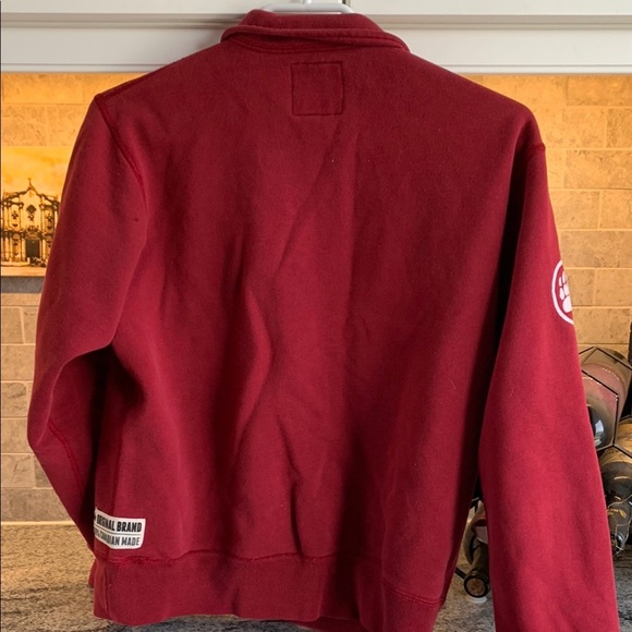 Red quarter Zip Up Sweatshirt with Relaxed Fit and Soft Material - Picture 6 of 8